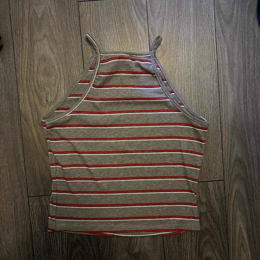 Cute Halter Top - Picture 2 of 2